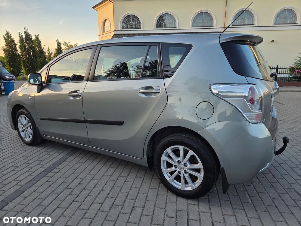 Toyota Verso 1.8 Prestige EU6 - 6