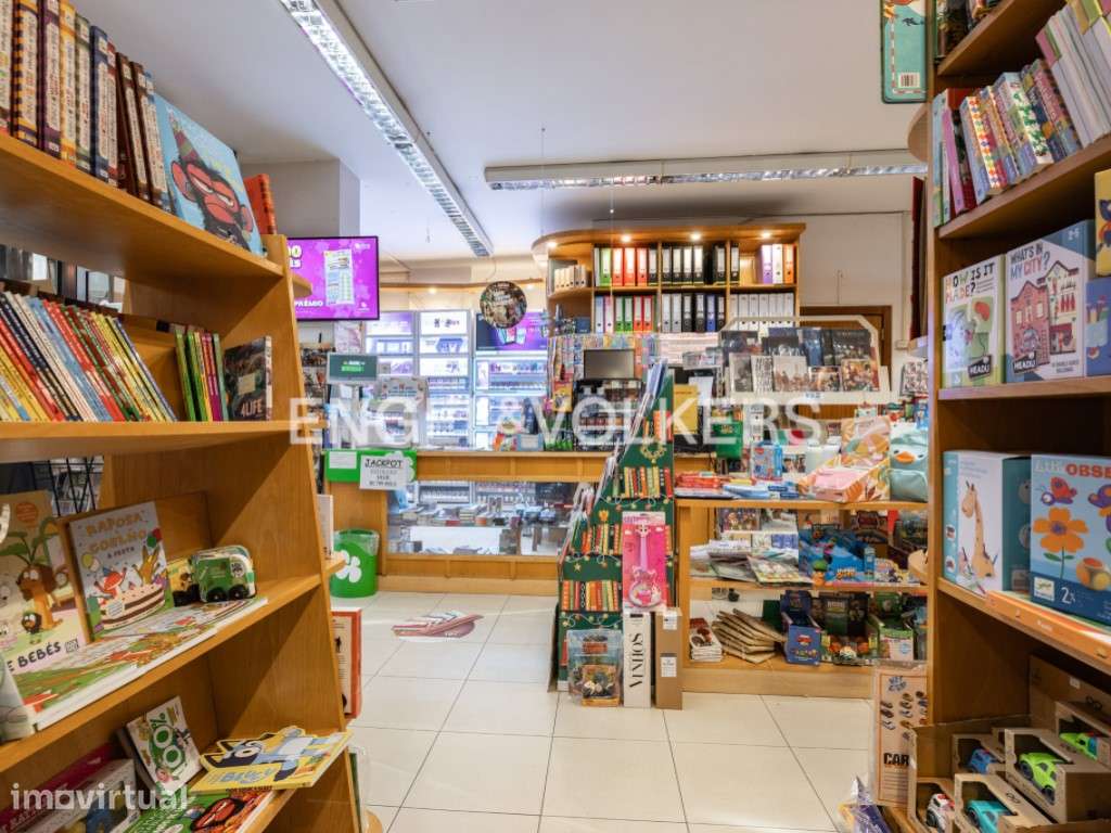 Loja comercial no Parque das Nações com garagem - Grande imagem: 5/28