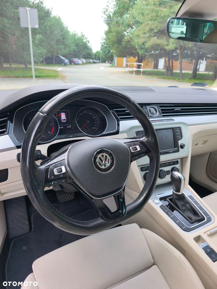 Volkswagen Passat 2.0 TDI BMT Comfortline DSG - 3