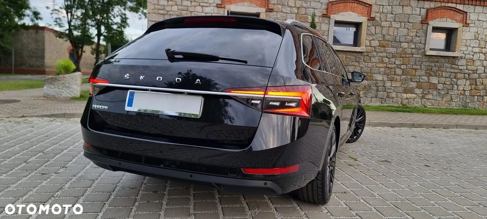 Skoda Superb 2.0 TDI DSG Premium Edition - 12