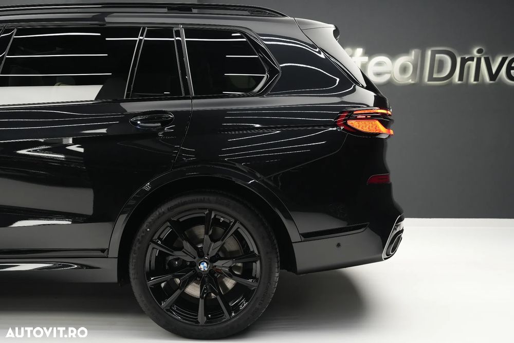 BMW X7 M60i xDrive AT MHEV - 34