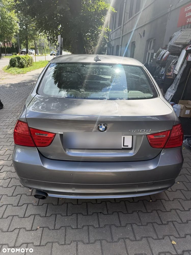 BMW Seria 3 320d - 5
