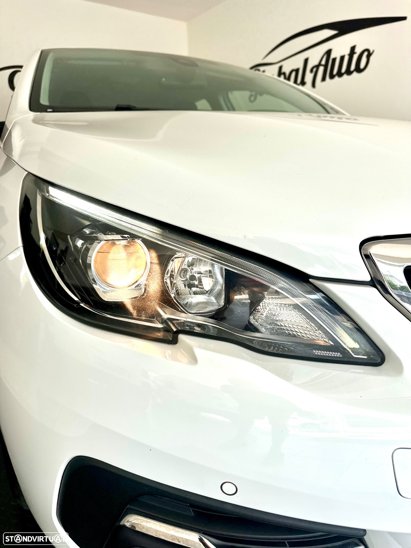 Peugeot 308 SW BlueHDi 120 EAT6 Stop & Start Allure - 5