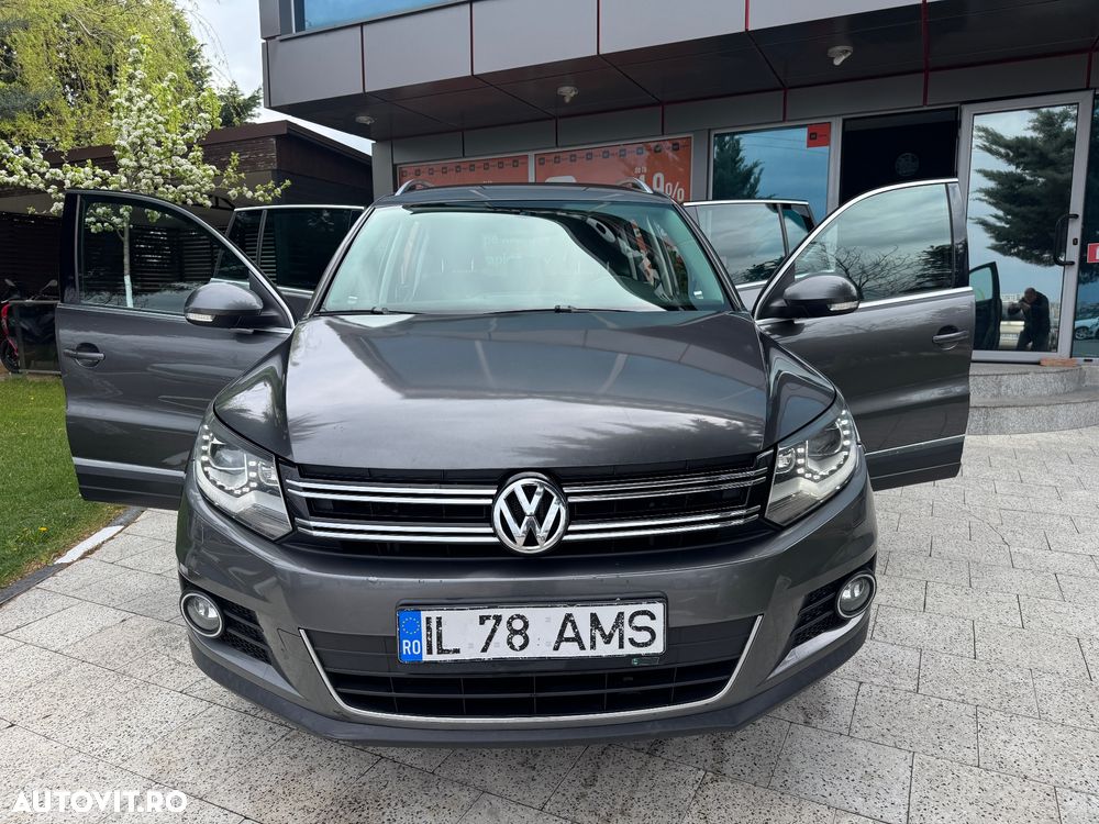 Volkswagen Tiguan 2.0 TDI DPF 4Motion BlueMotion Technology DSG Sport & Style - 20