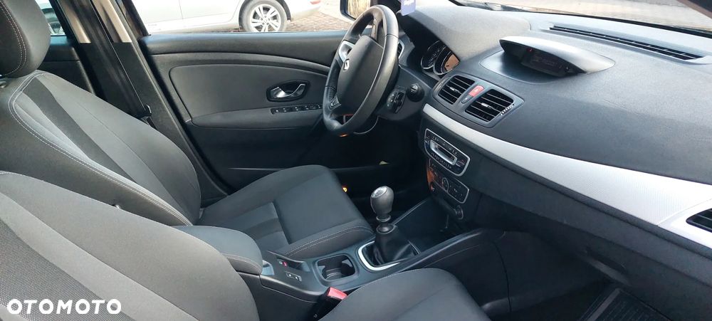 Renault Megane TCe 130 Night and Day - 23