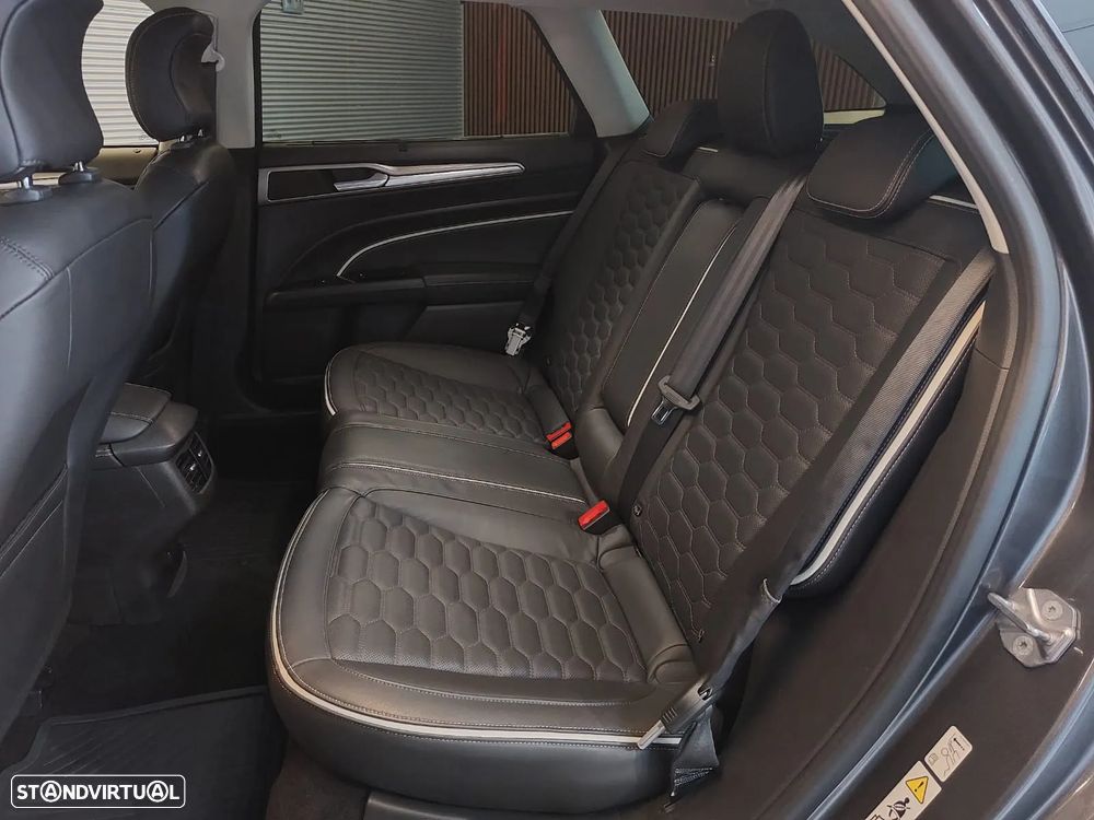 Ford Mondeo SW 2.0 TDCi Vignale - 16