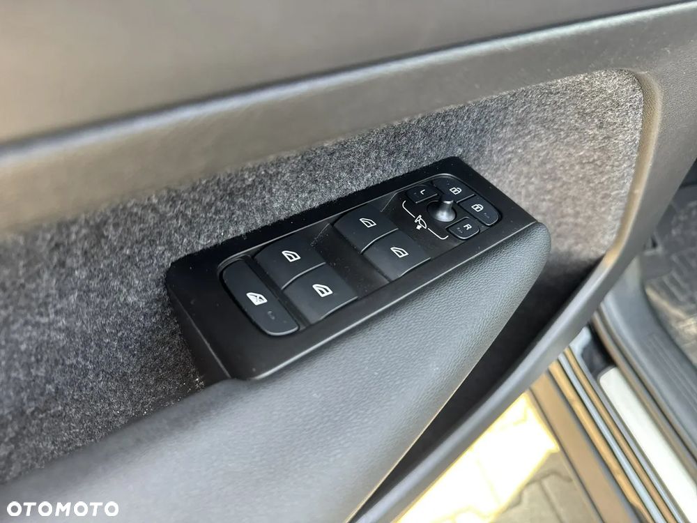 Volvo XC 40 T3 Inscription - 12