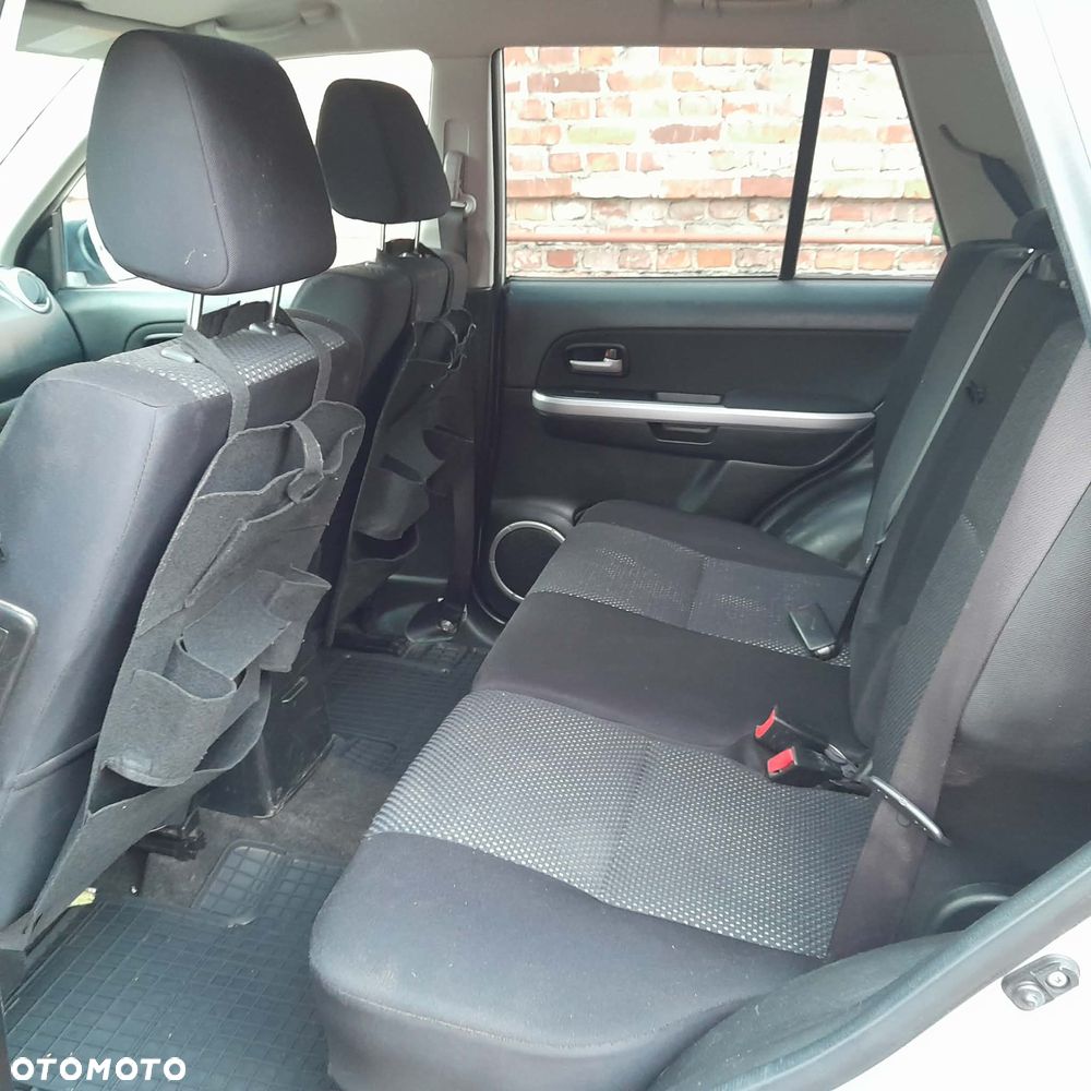 Suzuki Grand Vitara 1.9 DDiS - 6