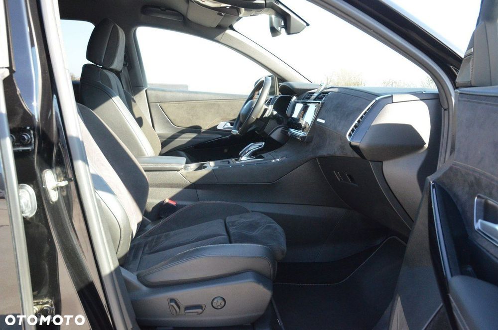 DS Automobiles DS 7 Crossback 2.0 BlueHDi Performance Line + - 26