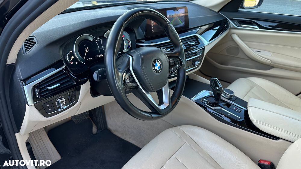 BMW Seria 5 520d EfficientDynamics Edition AT - 13
