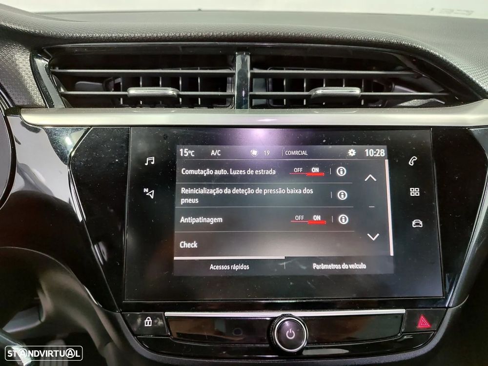 Opel Corsa 1.2 T GS - 26