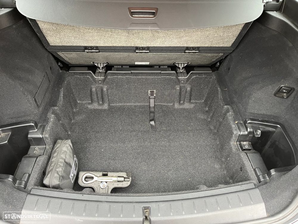 BMW 216 Gran Tourer d - 16