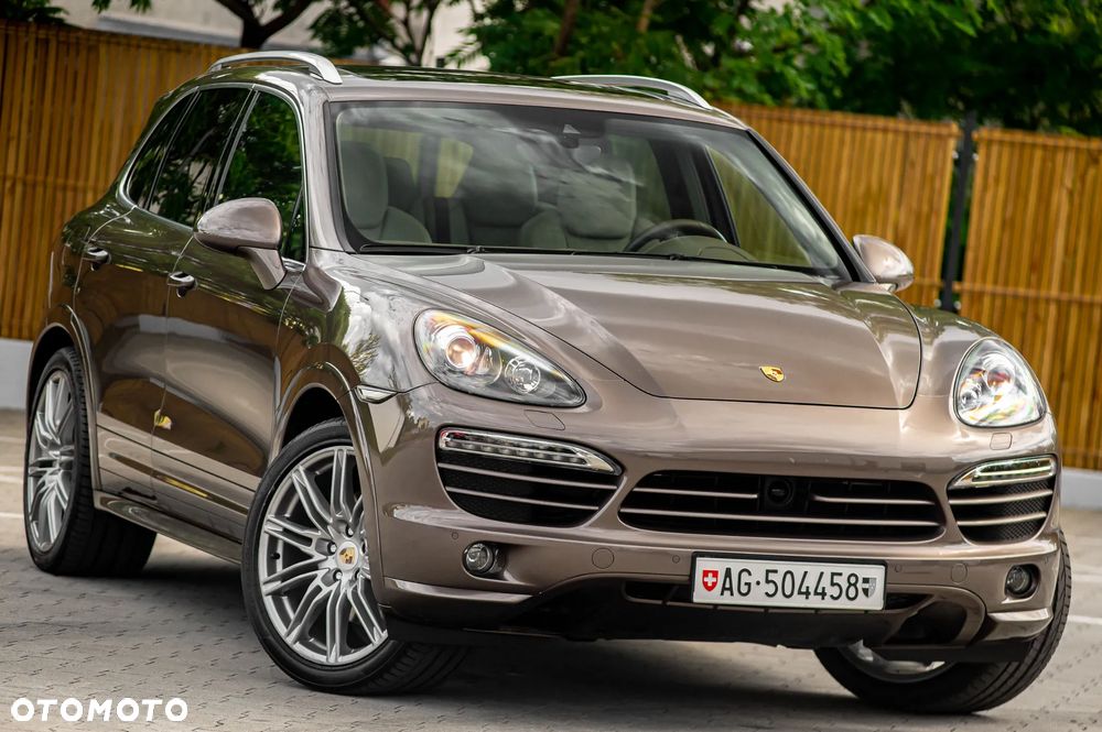 Porsche Cayenne S - 1
