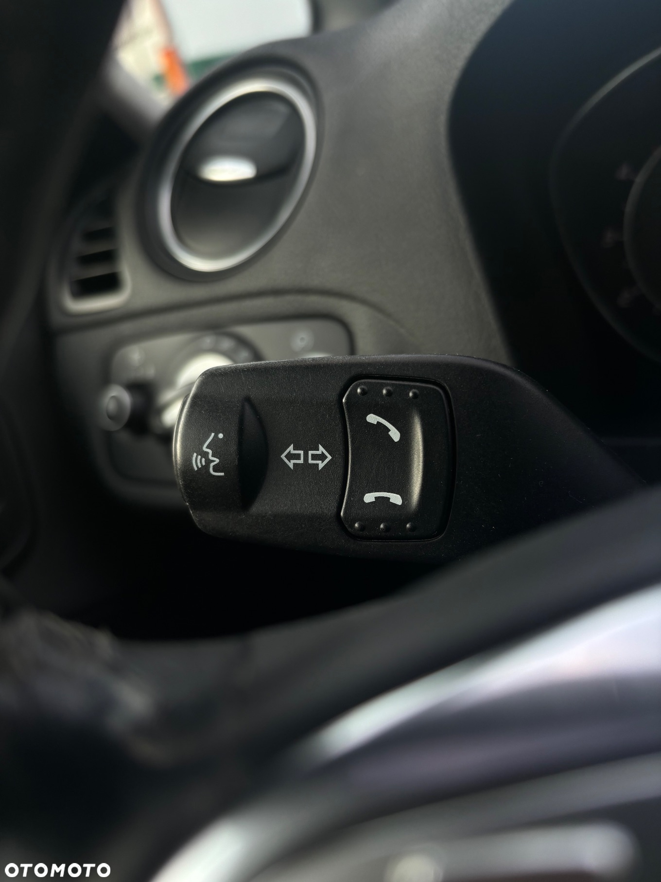 Ford S-Max 2.0 TDCi DPF Titanium - 17
