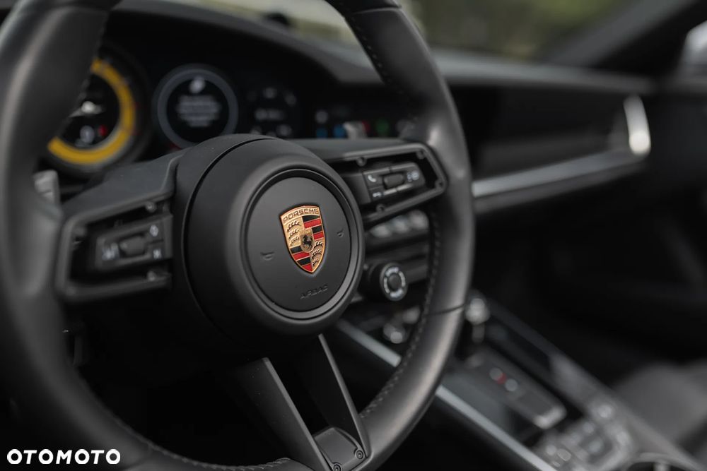 Porsche 911 Turbo S - 17