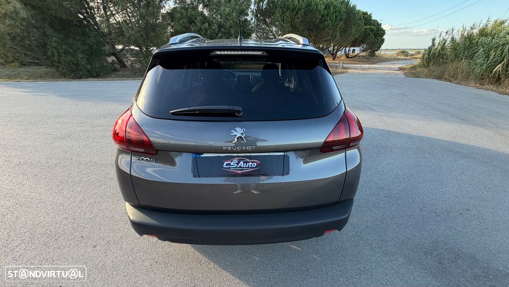 Peugeot 2008 1.2 PureTech Style - 10