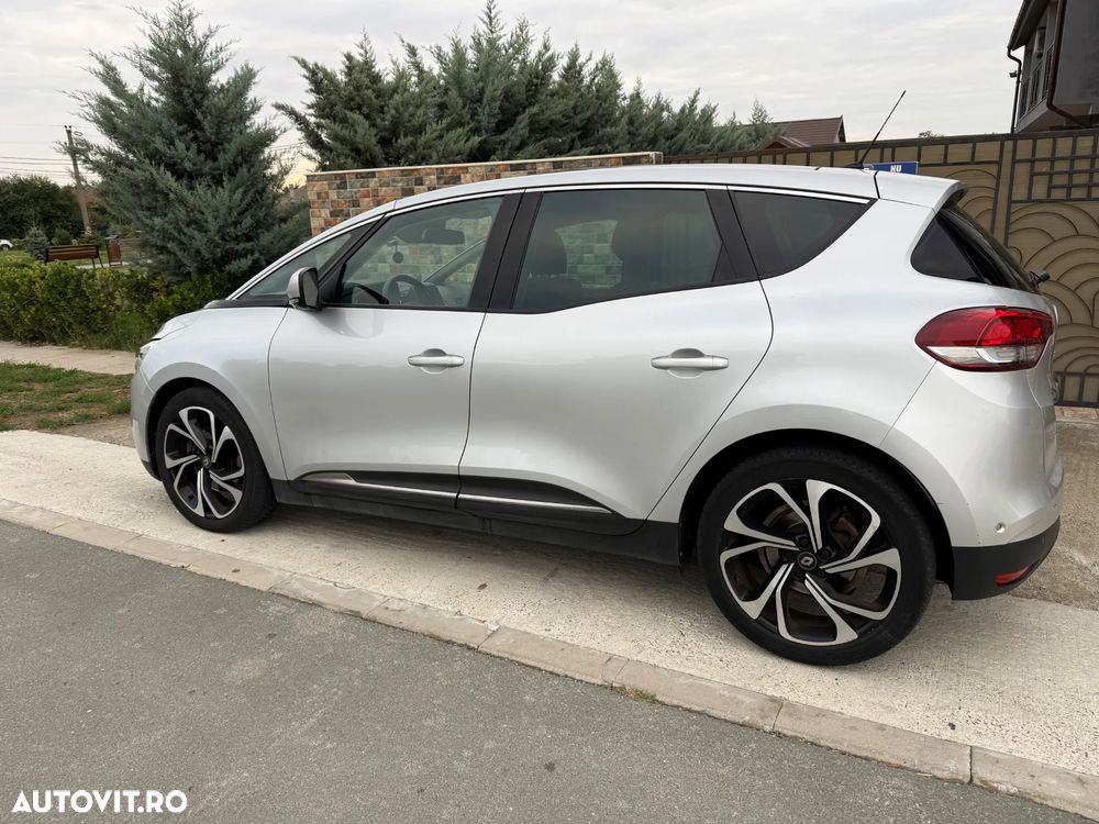 Renault Scenic - 5