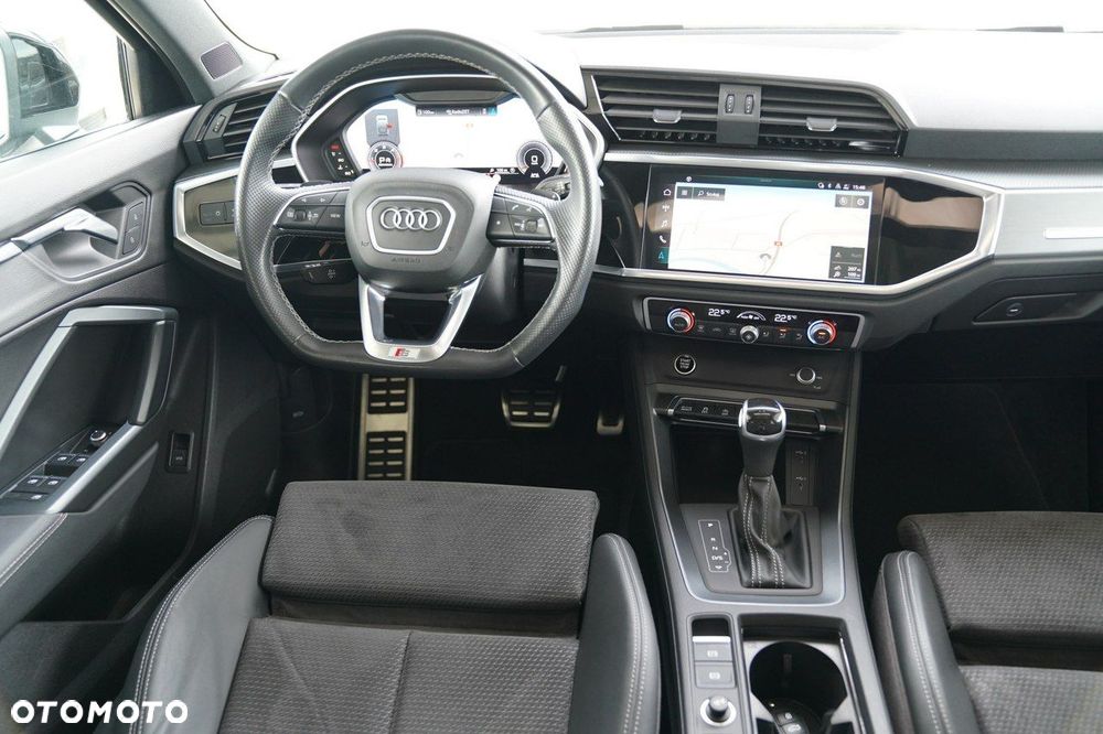 Audi Q3 Sportback - 28
