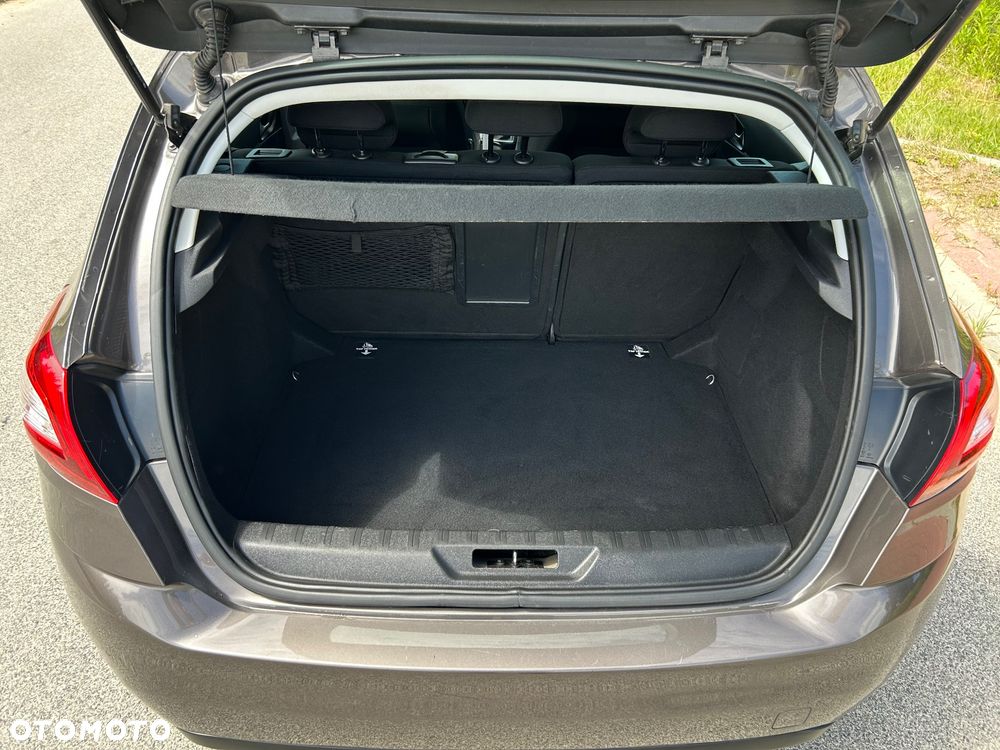 Peugeot 308 - 16
