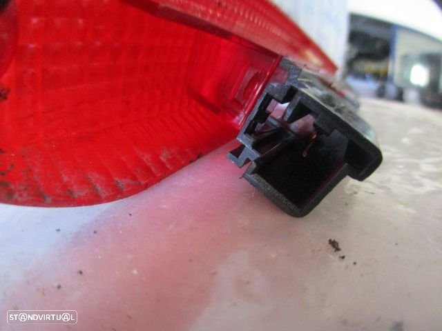 Farol Tras Stop2816 FORD FOCUS 2 FASE 2  2008 1.6TDCI 110CV 5P VERMELHO  3ºSTOP ORIGINAL - 3