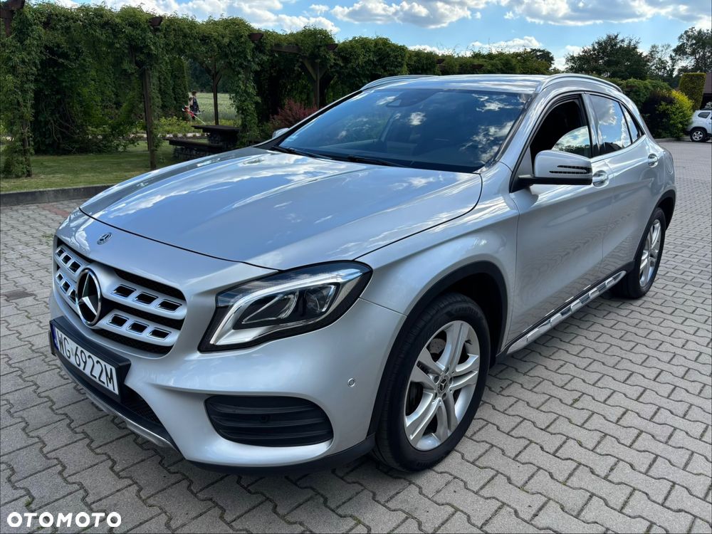 Mercedes-Benz GLA 250 4Matic 7G-DCT AMG Line - 1