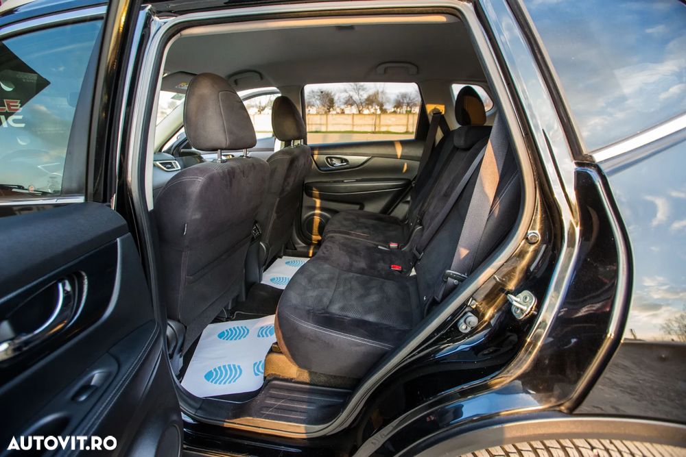 Nissan X-Trail 1.6 dCi Xtronic Tekna - 25