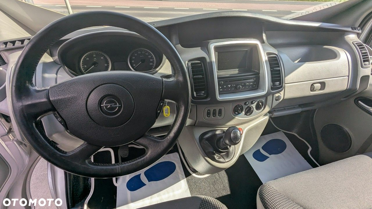 Opel Vivaro - 23