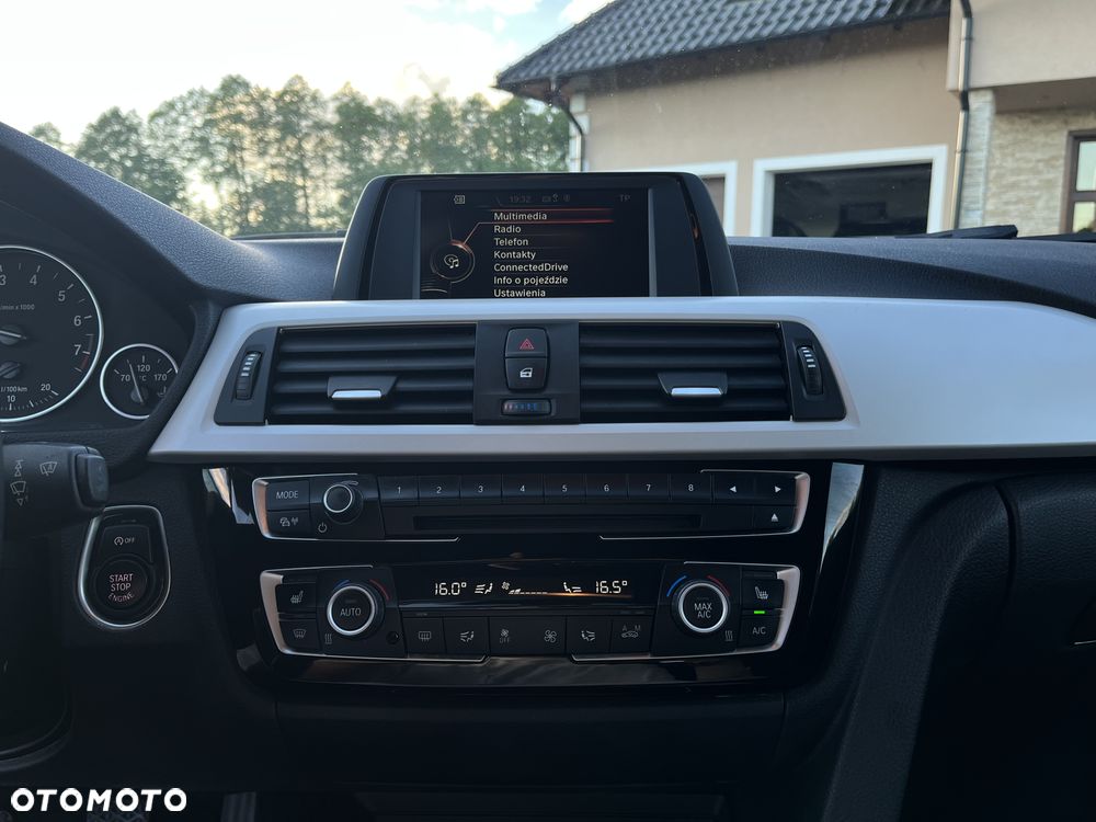 BMW Seria 3 318i Edition Luxury Line Purity - 17