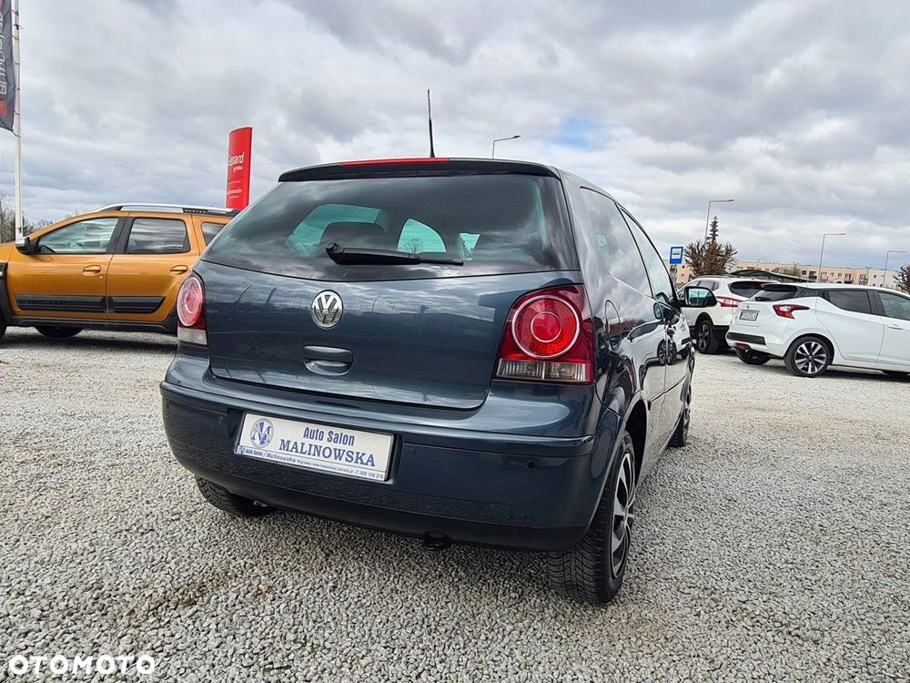 Volkswagen Polo 1.6 Trendline - 8