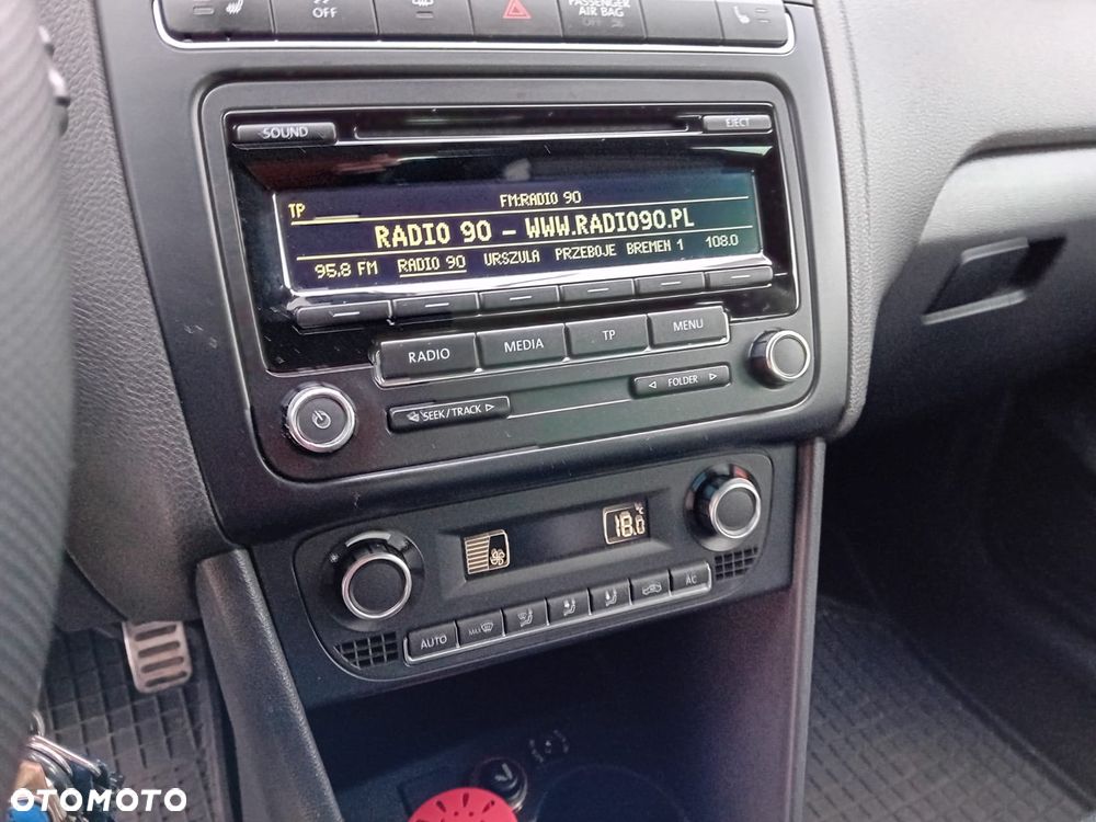 Volkswagen Polo 1.6 TDI Cross - 10