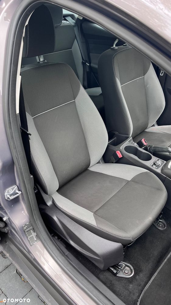 Ford Focus 1.6 Trend - 22