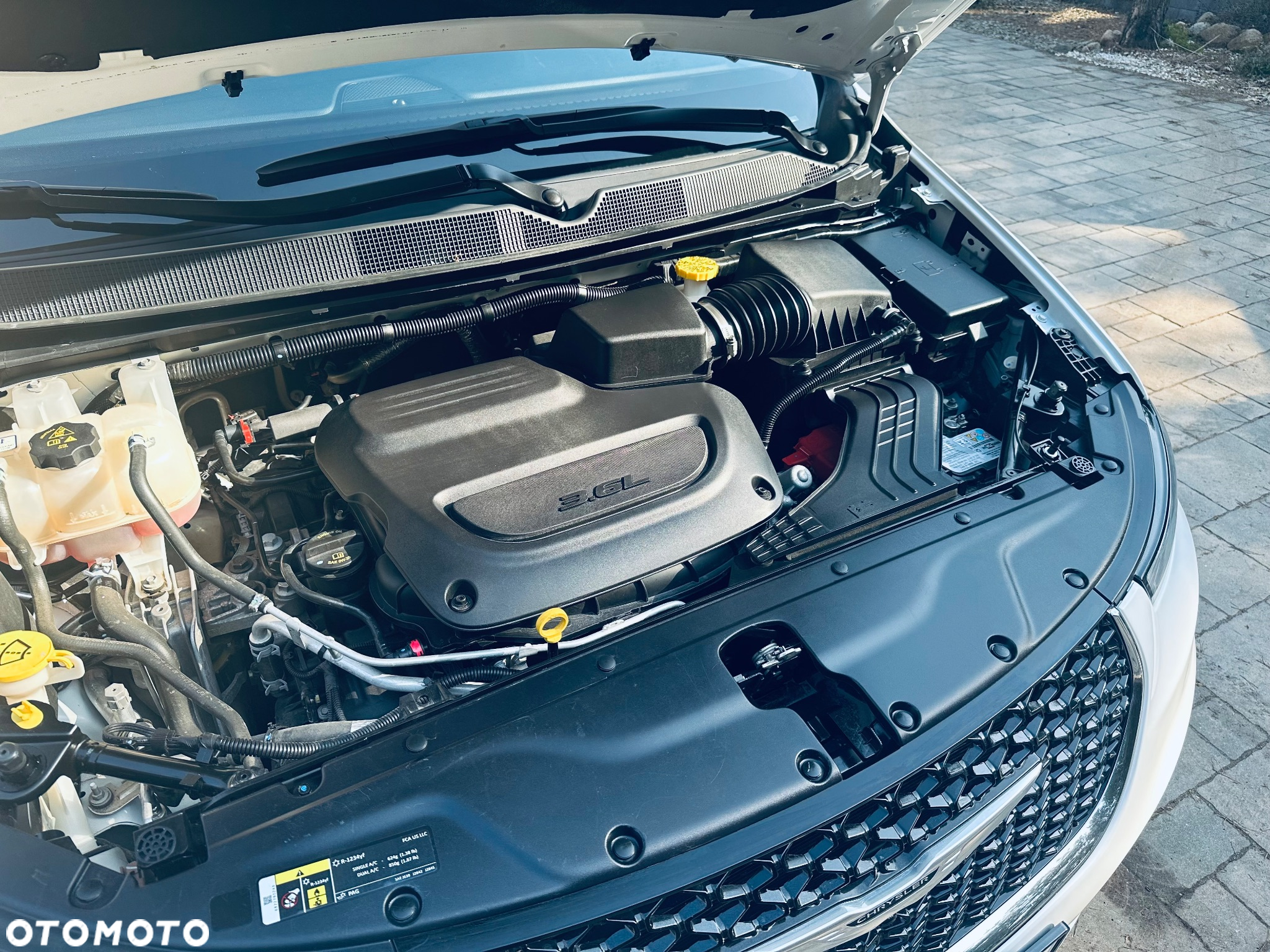 Chrysler Pacifica - 34