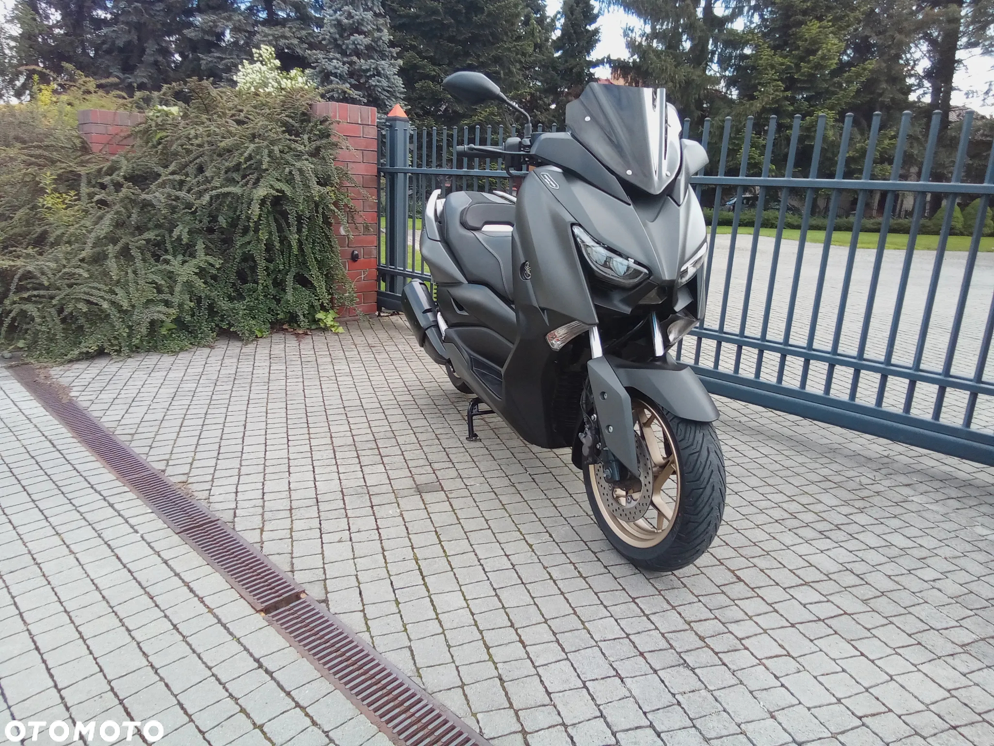 Yamaha X-max - 7