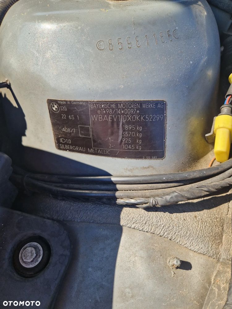 BMW Seria 3 320i - 18