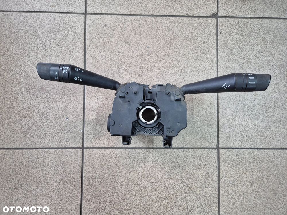 WŁĄCZNIK ŚWIATEŁ WYCIERACZEK FIORINO IV NEMO BIPPER 08r.+ - 1