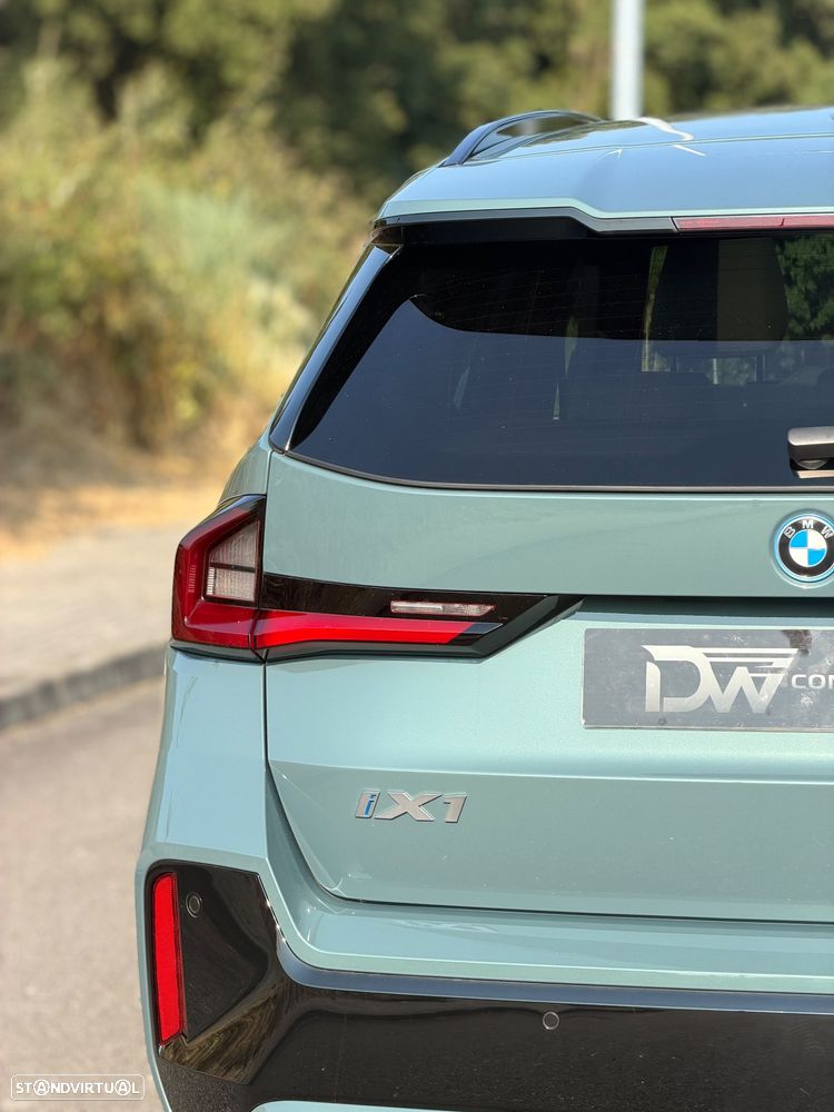 BMW iX1 eDrive20 Pack Desportivo M Pro - 4