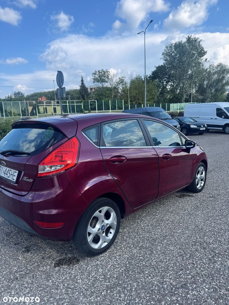 Ford Fiesta - 4
