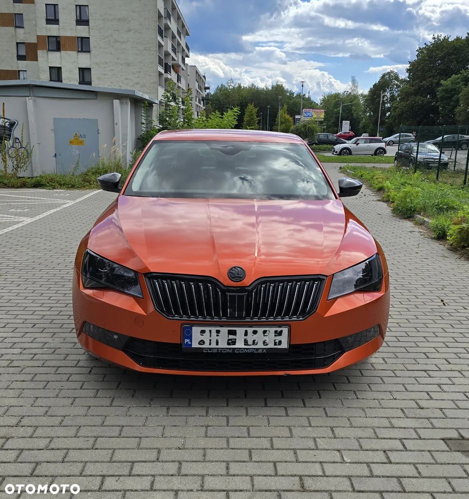 Skoda Superb 2.0 TDI 4x4 L&K DSG - 2