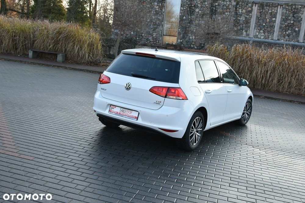 Volkswagen Golf 1.4 TSI BlueMotion Technology Allstar - 27