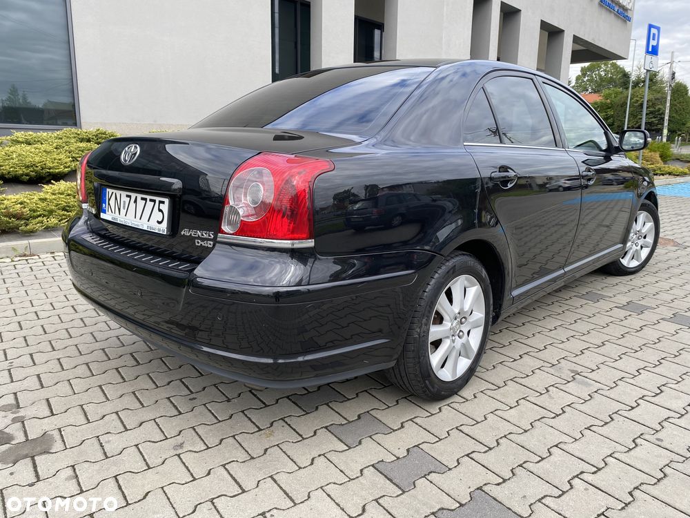 Toyota Avensis 2.0 D-4D Premium - 7
