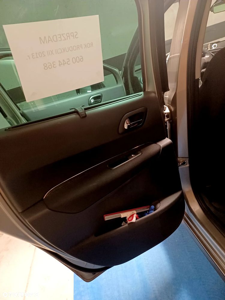 Peugeot 3008 2.0 HDi Active - 16
