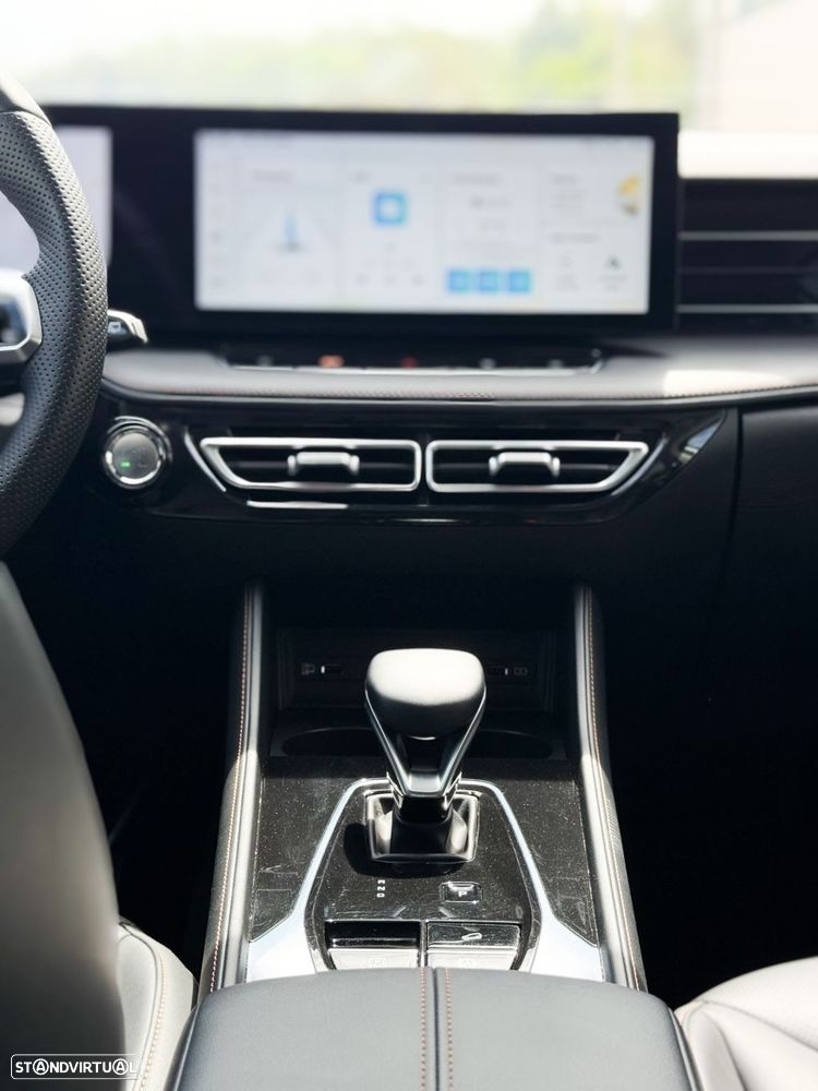 MG EHS 1.5 T-GDI Plug-in Hybrid Luxury - 39