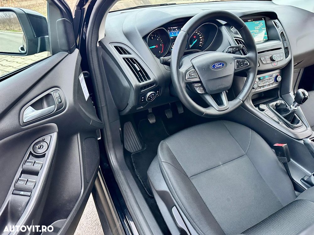 Ford Focus 1.5 EcoBlue Start-Stopp-System TITANIUM - 22