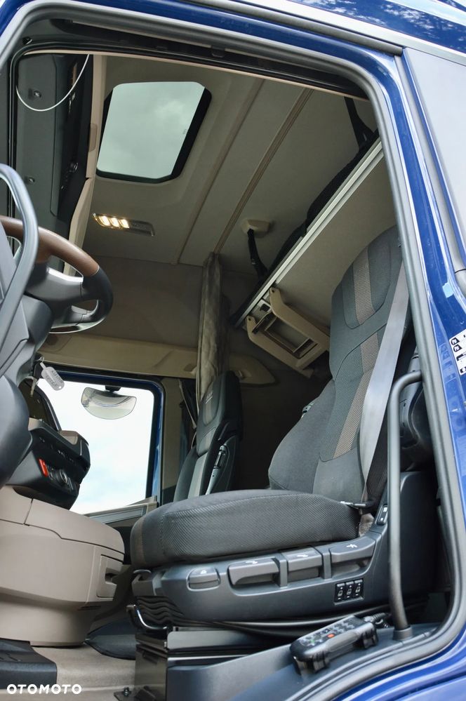 DAF XG+ 530 / ZF INTARDER / SALONKA / KLIMA POST / FULL LED / ALUFELGI / KONTRAKT - 25