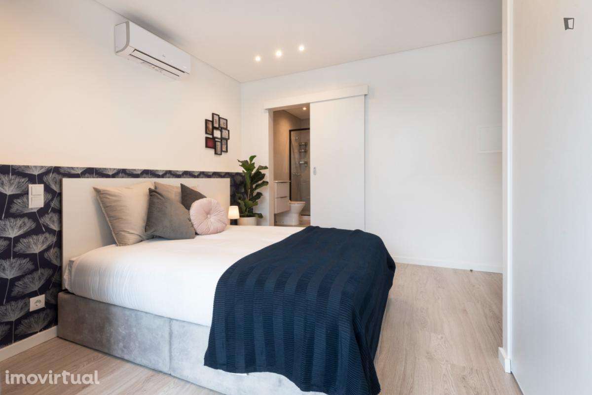 Estúdio - localizado em Montes Claros Coimbra - Grande imagem: 4/11