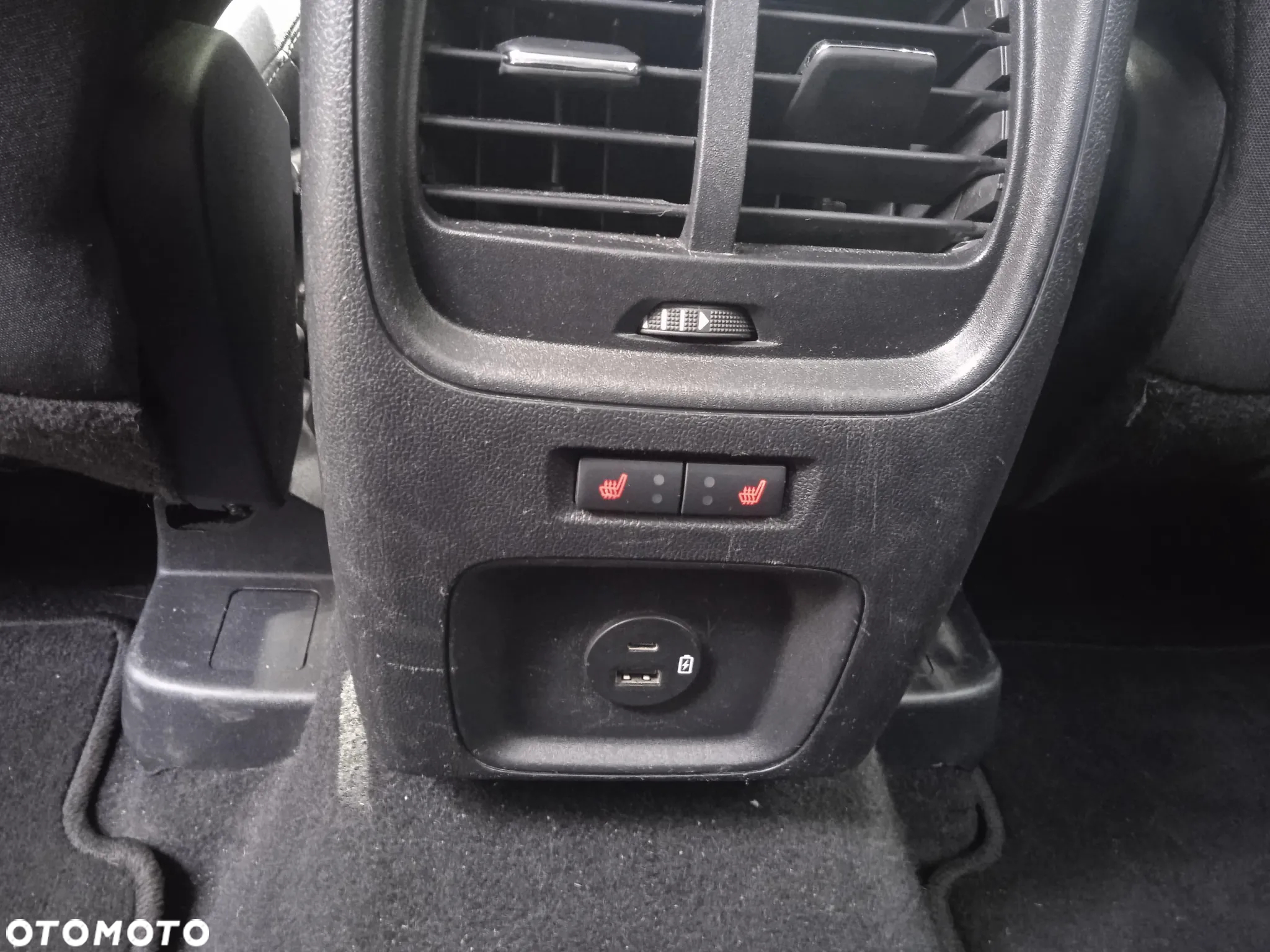 Ford Kuga 1.5 EcoBoost FWD Titanium - 29