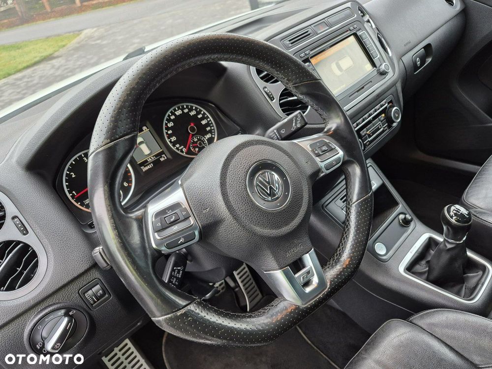 Volkswagen Tiguan - 12