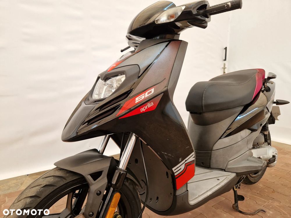 Aprilia SR - 32