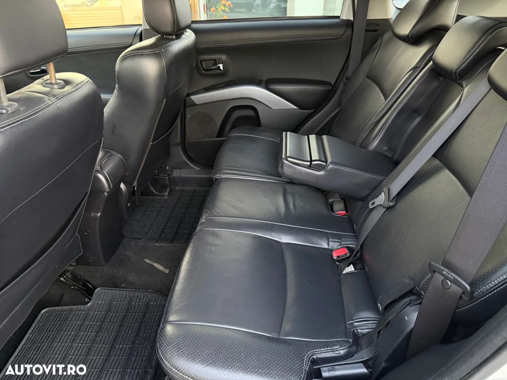 Mitsubishi Outlander 2.2L DI-D AS&G 6MT 4WD Intense A80 - 9