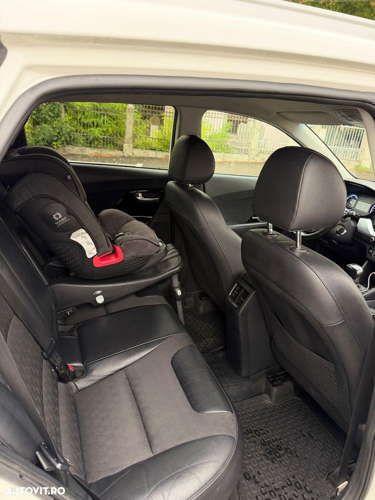 Kia Niro 1.6 GDI 6DCT HEV Comfort - 4